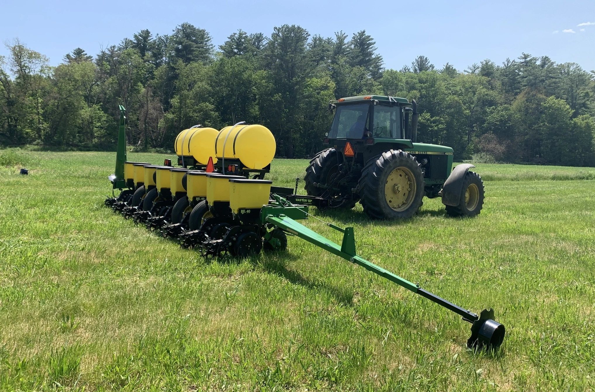 2023 Pequea 8 ROW PLANT MASTER NO TILL