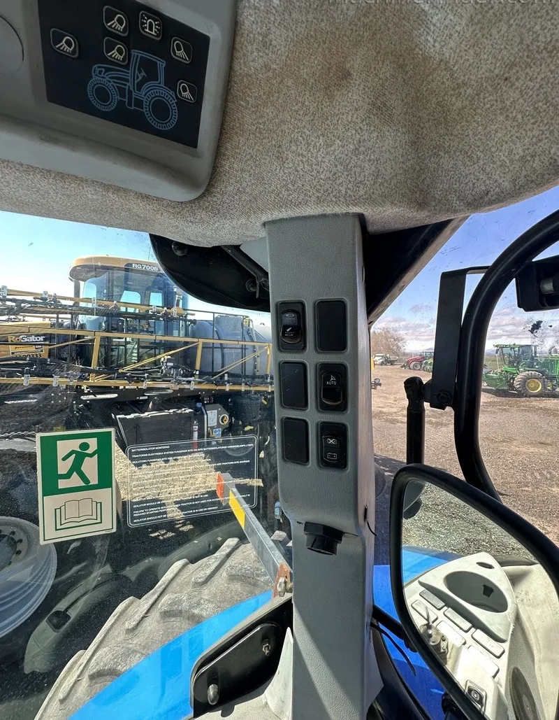 2014 New Holland T7-270 — listing photo 10