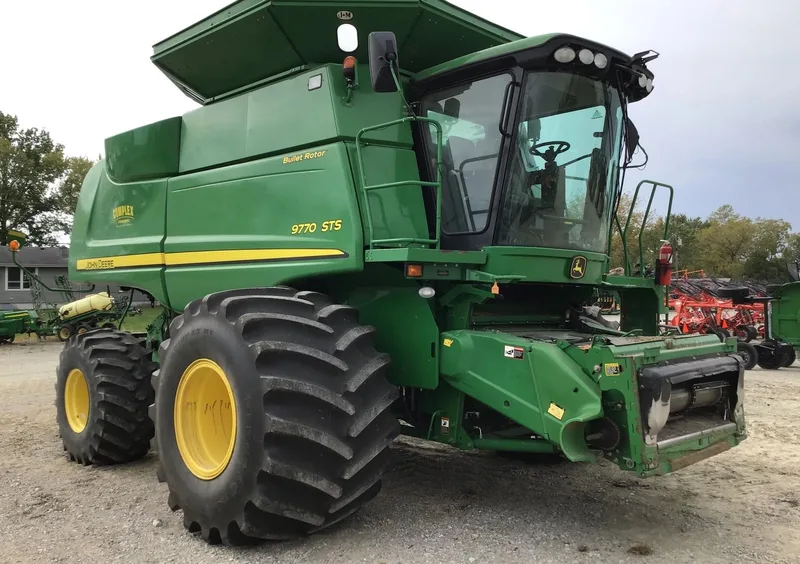 2011 John Deere 9770 STS (5) — listing photo 1