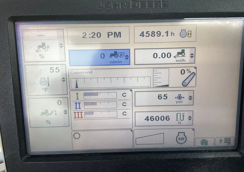 2013 John Deere 7215R — photo de l’annonce 8