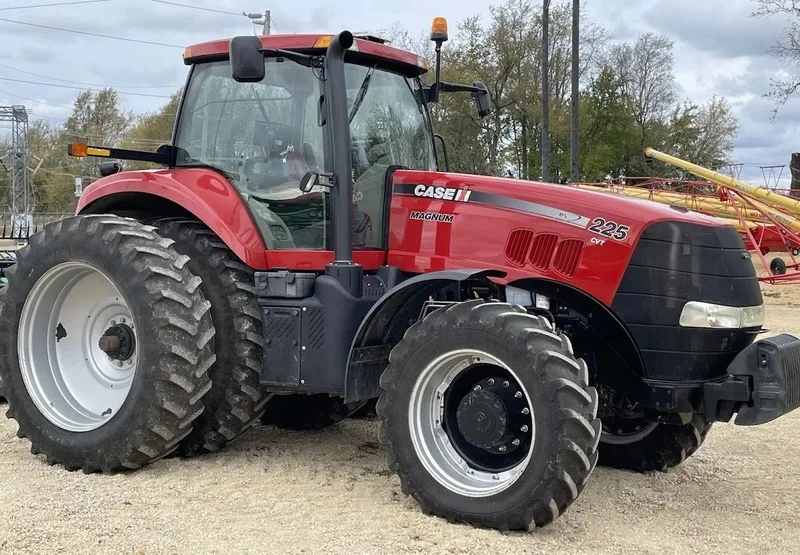 2014 Case IH MAGNUM 225CVT — photo de l’annonce 1