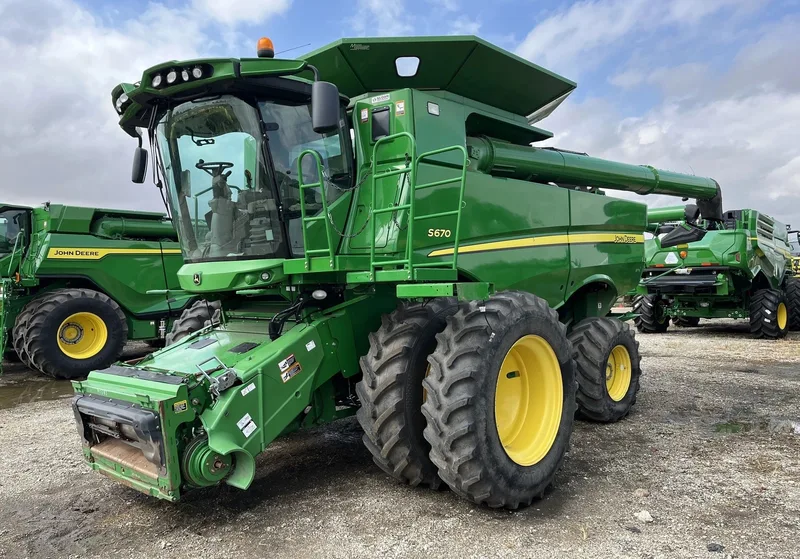 2012 John Deere S670 (1) — listing photo 7