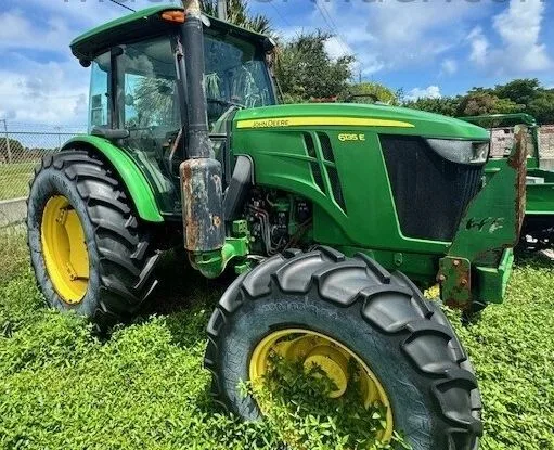 2021 John Deere 6135E — photo de l’annonce 2