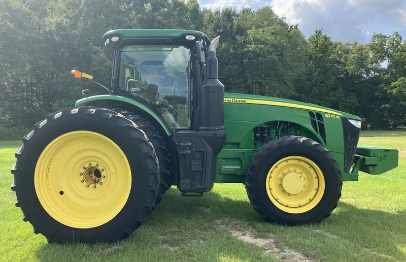 2018 John Deere 8270R — listing photo 6