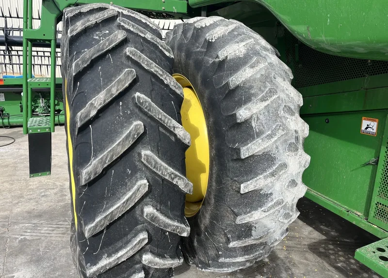 2011 John Deere 9770 STS (2) — listing photo 7