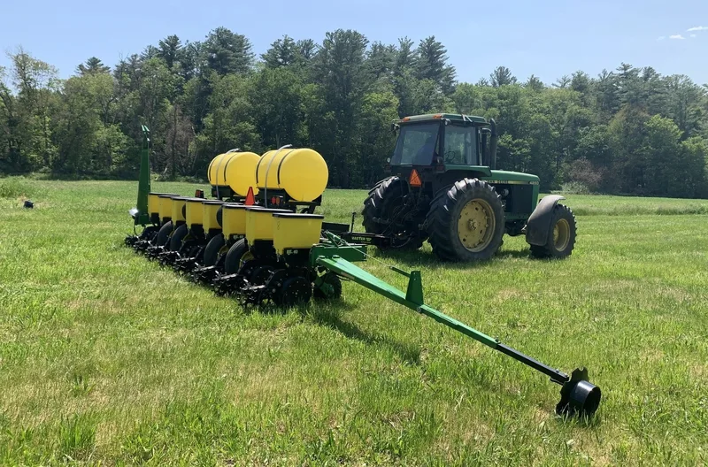 2023 Pequea 8 ROW PLANT MASTER NO TILL — photo de l’annonce 1