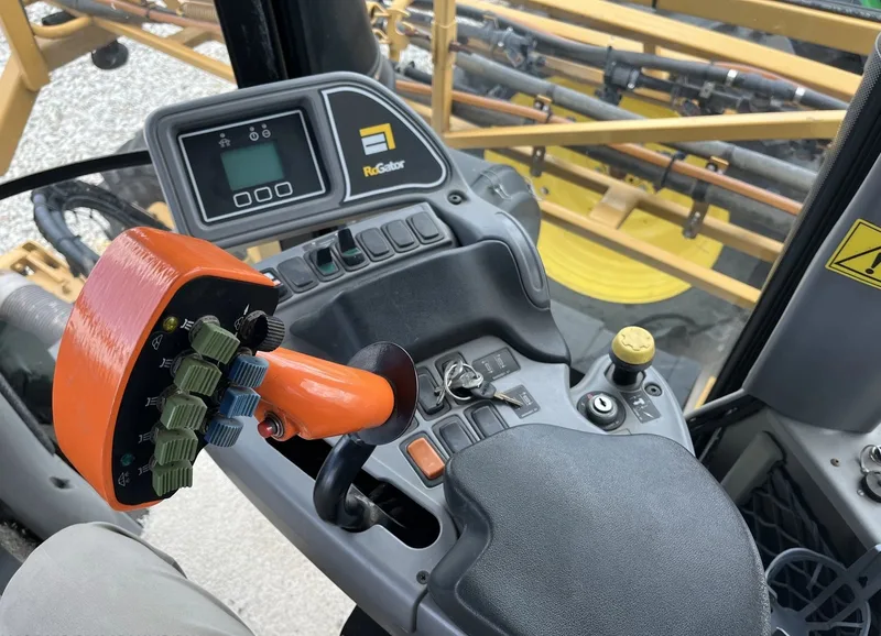 2011 RoGator 1194 — photo de l’annonce 7
