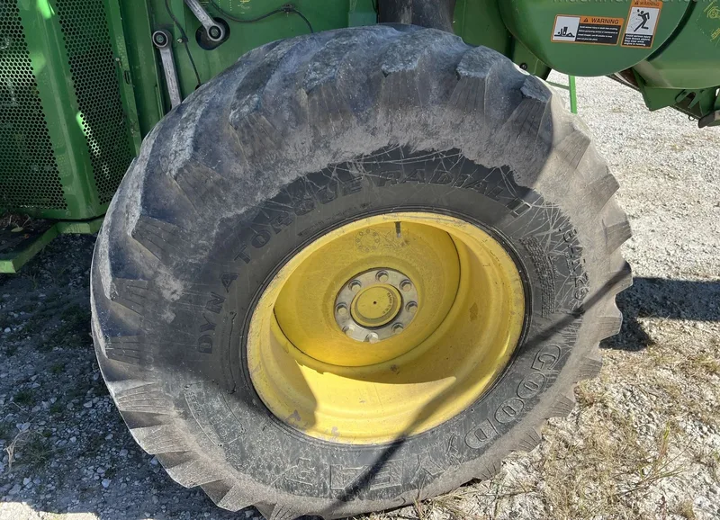 2010 John Deere 9670 STS (1) — photo de l’annonce 9
