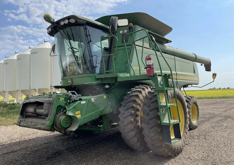 2010 John Deere 9770 STS (4) — photo de l’annonce 1