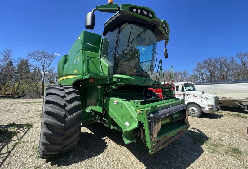 2012 John Deere S680 (1) — listing photo 1