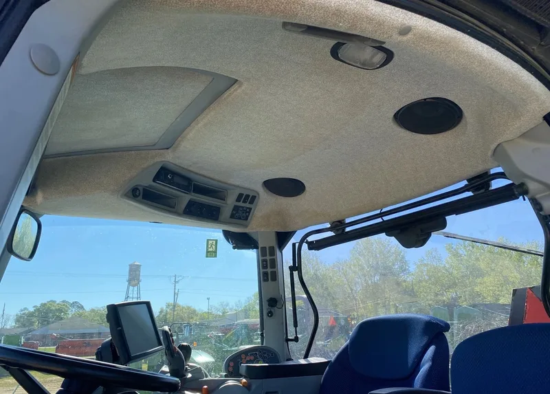 2018 New Holland T6.175 CVT — listing photo 8
