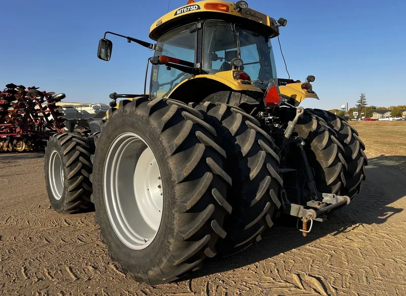 2013 Challenger MT675D — photo de l’annonce 6