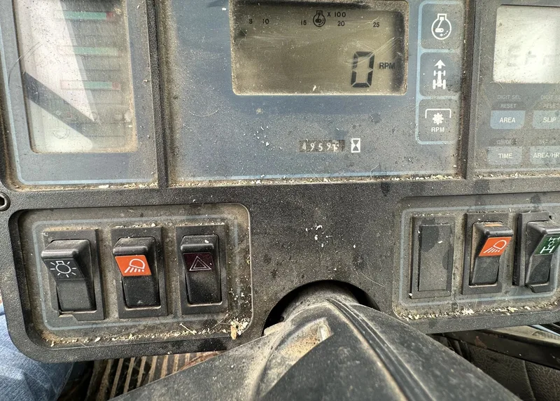 1991 Ford-New Holland 8830 — listing photo 5
