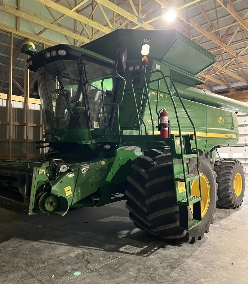 2011 John Deere 9770 STS (5) — listing photo 6