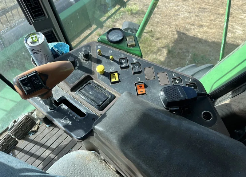 1993 John Deere 9600 — listing photo 6
