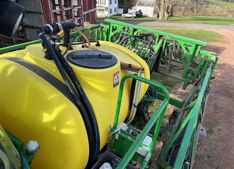 2013 John Deere 4630 — listing photo 3