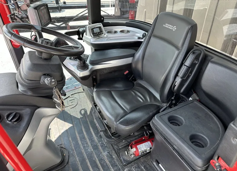 2014 Apache AS1220 — listing photo 6