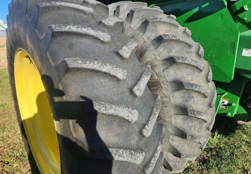 2016 John Deere S660 — listing photo 5