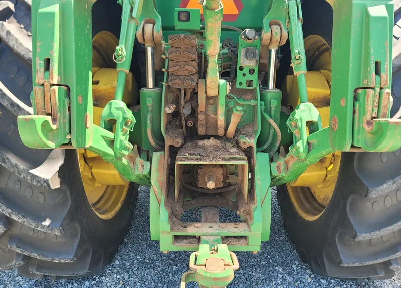 2013 John Deere 8310R — listing photo 5