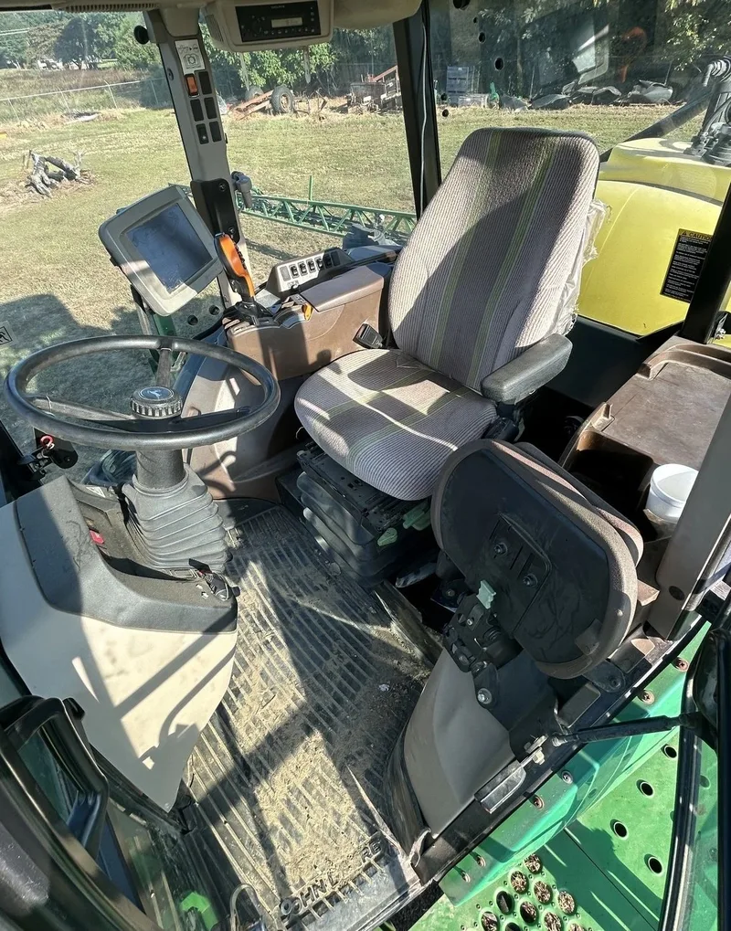 2011 John Deere 4630 — listing photo 10