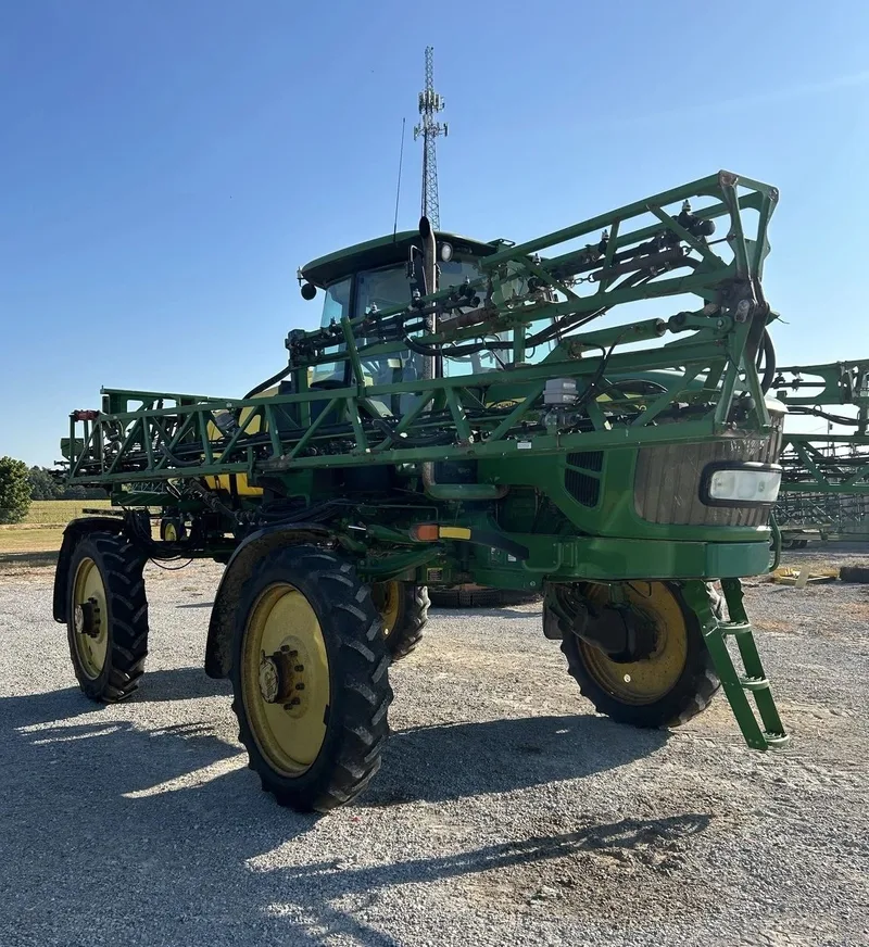 2011 John Deere 4630 — listing photo 1