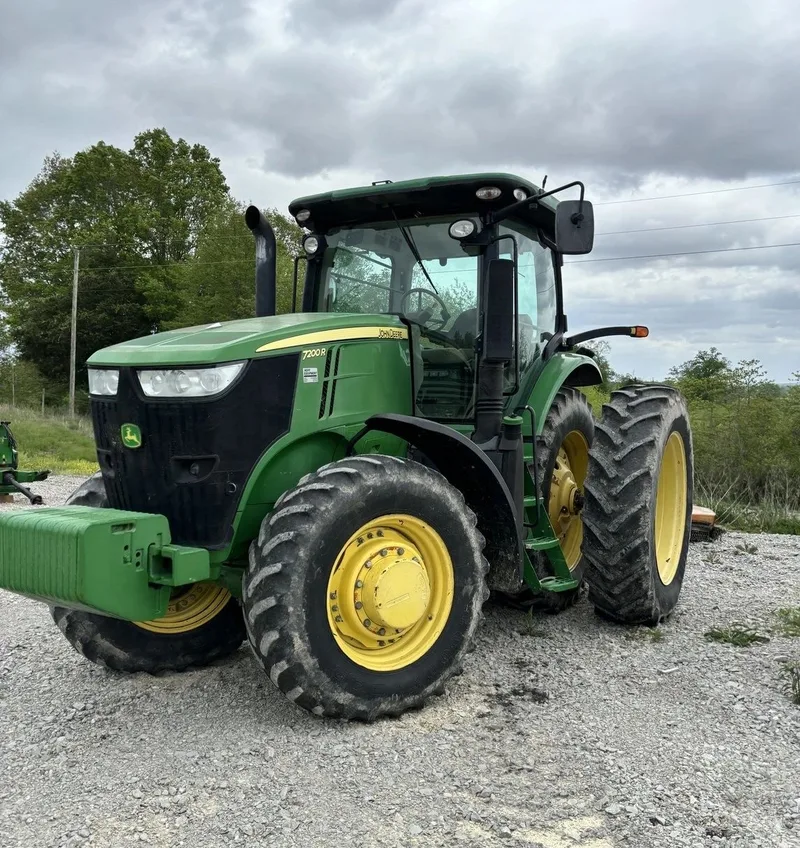 2011 John Deere 7200R — listing photo 10