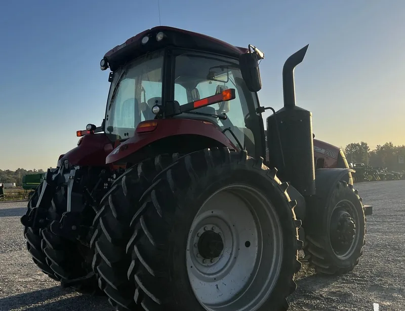 2019 Case IH Magnum 200 — listing photo 2