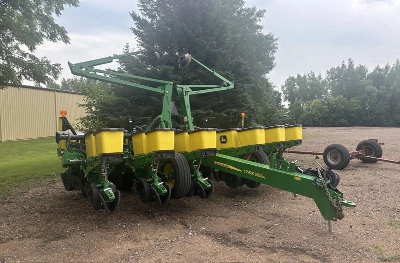 2017 John Deere 1765 — listing photo 1