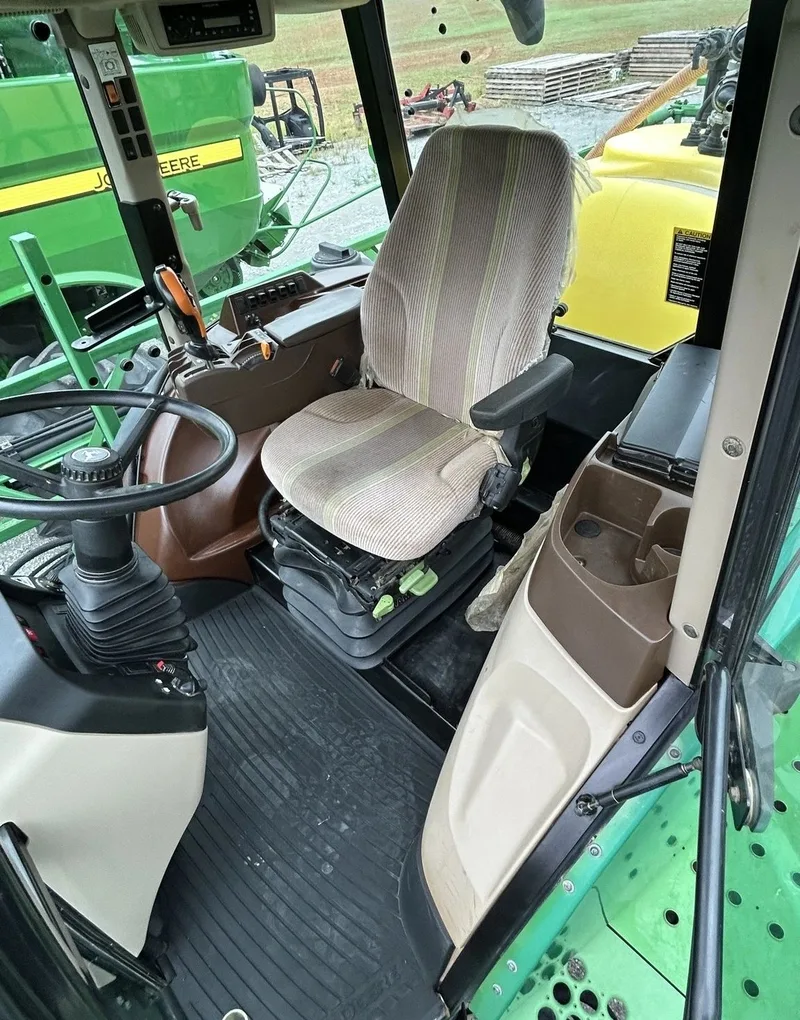 2014 John Deere 4630 — photo de l’annonce 2