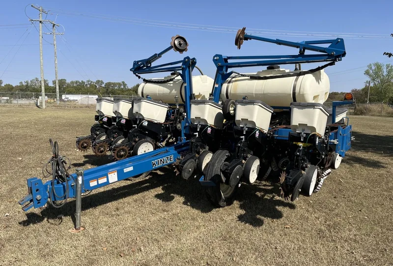 2014 Kinze 3200 — photo de l’annonce 1