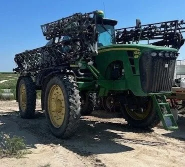 2010 John Deere 4930 — listing photo 1
