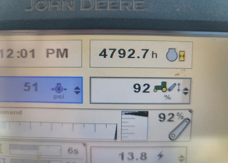 2013 John Deere 8310R — listing photo 4