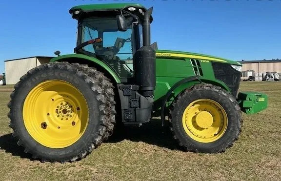 2016 John Deere 7210R — listing photo 5