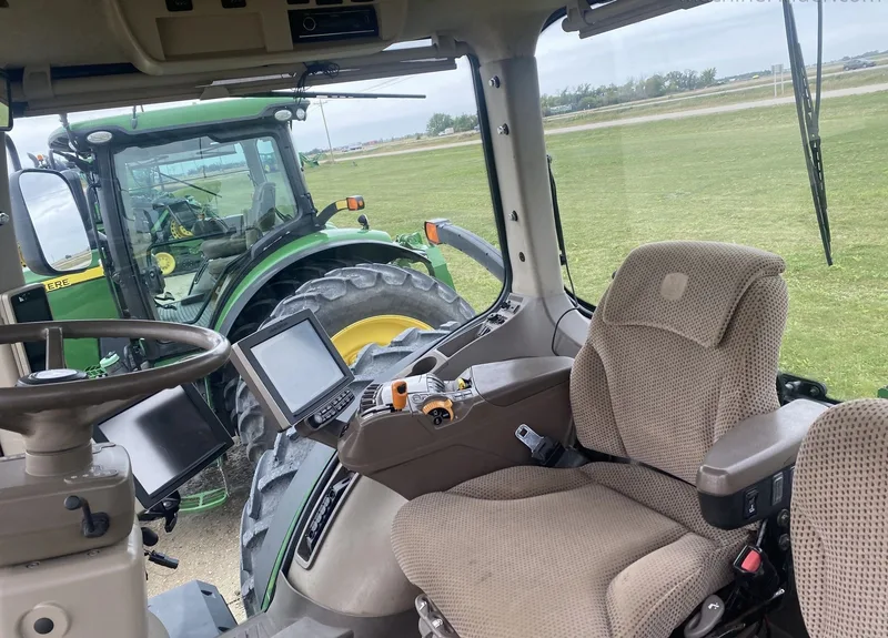 2015 John Deere 8295R — listing photo 7