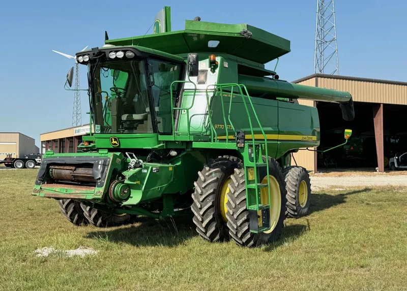 2010 John Deere 9770 STS — listing photo 1