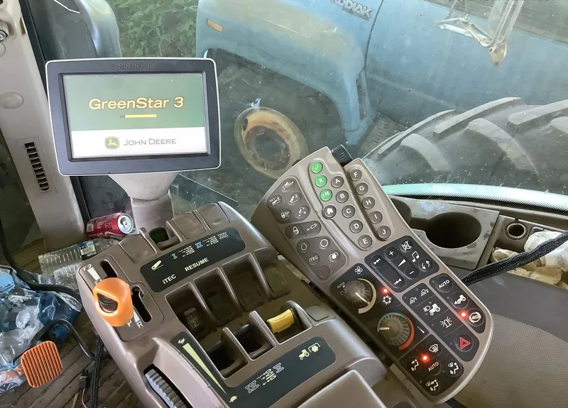 2013 John Deere 8310R (1) — listing photo 10