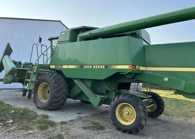 1996 John Deere 9500 — listing photo 1