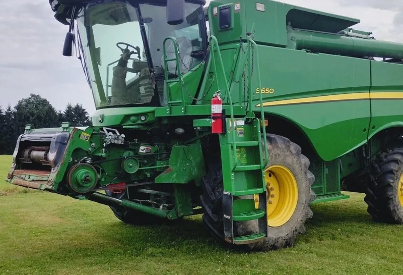 2015 John Deere S650 — listing photo 2