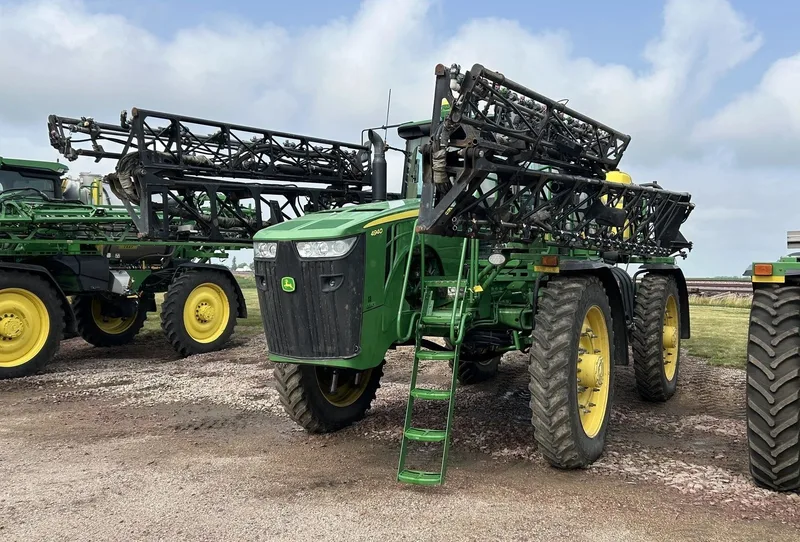 2013 John Deere 4940 — listing photo 2