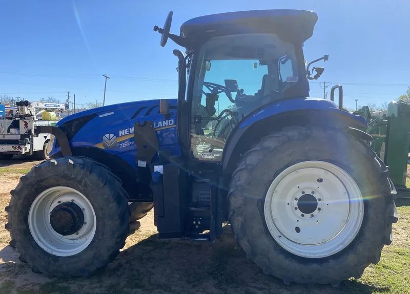 2018 New Holland T6.175 CVT — listing photo 3