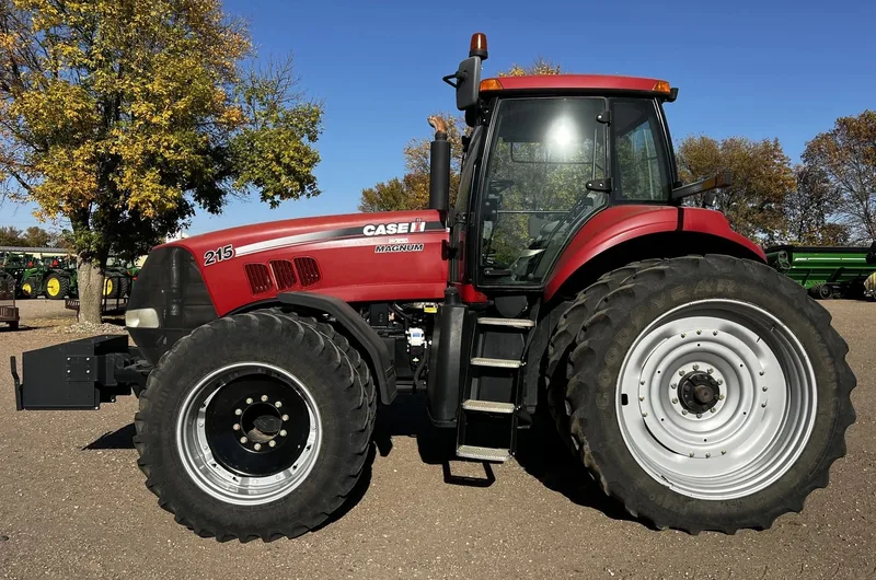 2010 Case IH Magnum 215 — photo de l’annonce 8