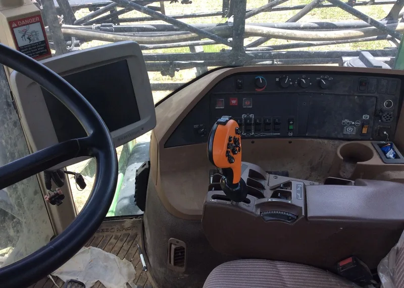 2010 John Deere 4730 — photo de l’annonce 5