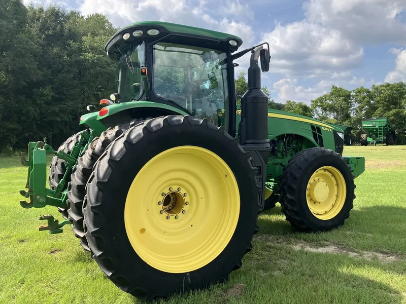 2018 John Deere 8270R — listing photo 10