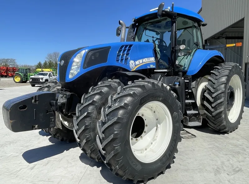 2014 New Holland T8.330 — photo de l’annonce 8