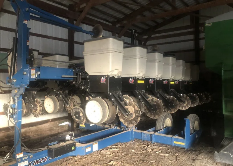 2011 Kinze 3500 — photo de l’annonce 1