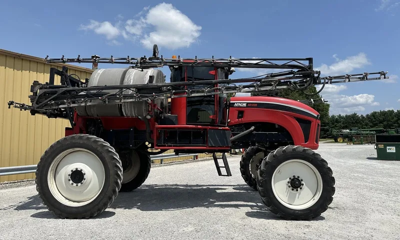 2014 Apache AS1220 — listing photo 3