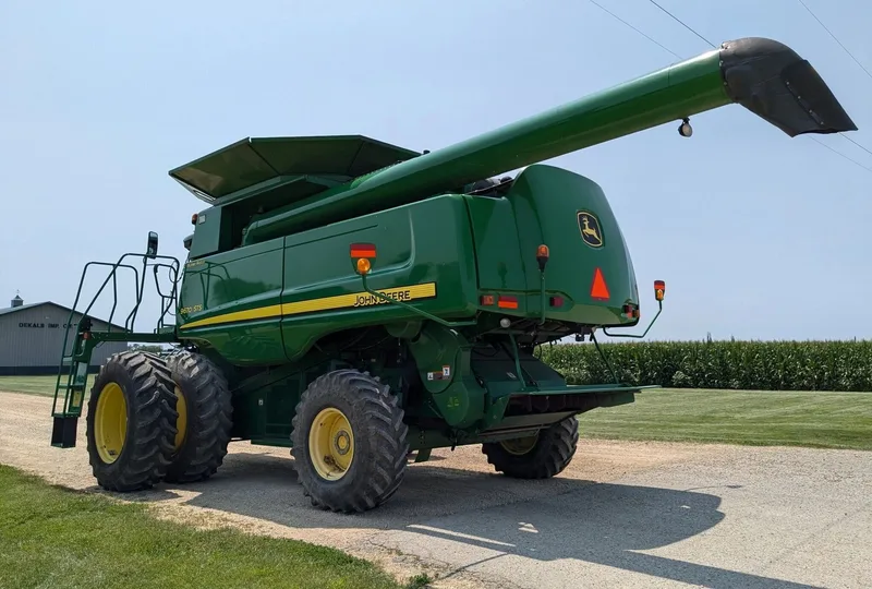 2010 John Deere 9670 STS — photo de l’annonce 9