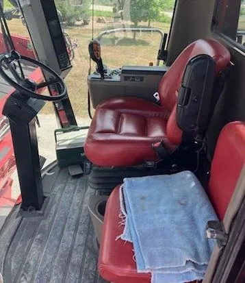2011 Case IH 6088 — listing photo 3