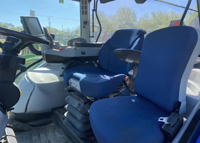 2018 New Holland T6.175 CVT — listing photo 6