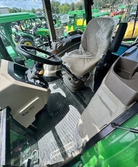 2021 John Deere 6135E (1) — listing photo 2